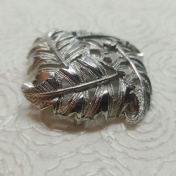 Lisner Leaves Brooch Pin Four Leafs Square Silver Vintage - Picture 3 of 9